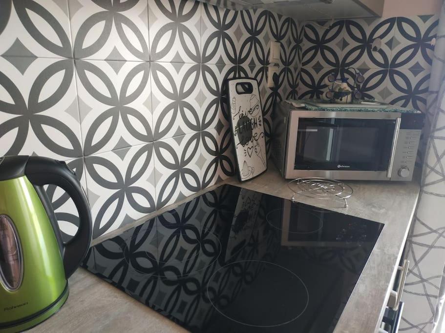 Athens View Apartment Near Metro Station Agia Marina Buitenkant foto